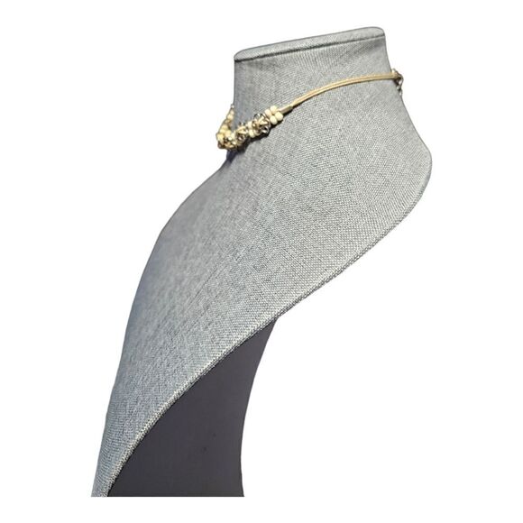 Ivory Blossom Beaded Choker Necklace - Picture 3 of 6